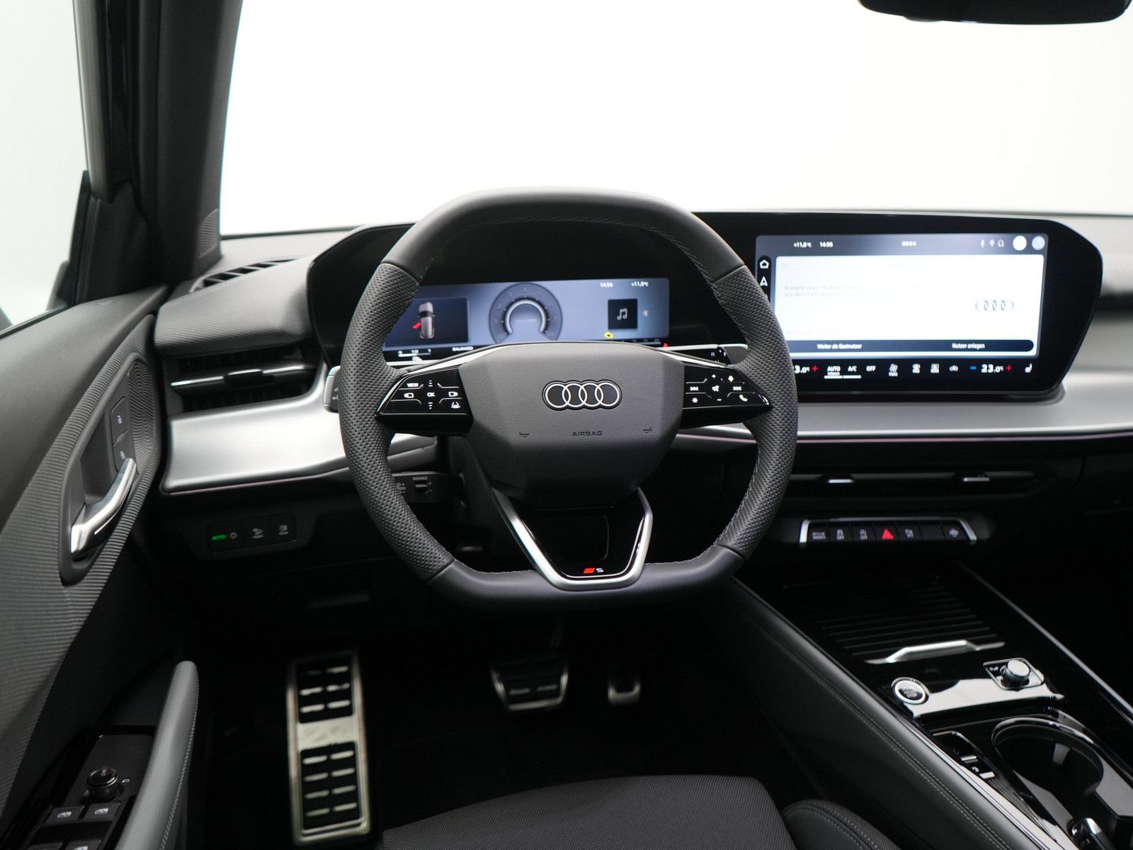 Audi Q3 S tronic S line MATRIX AHK PANO HUD SONOS NAV