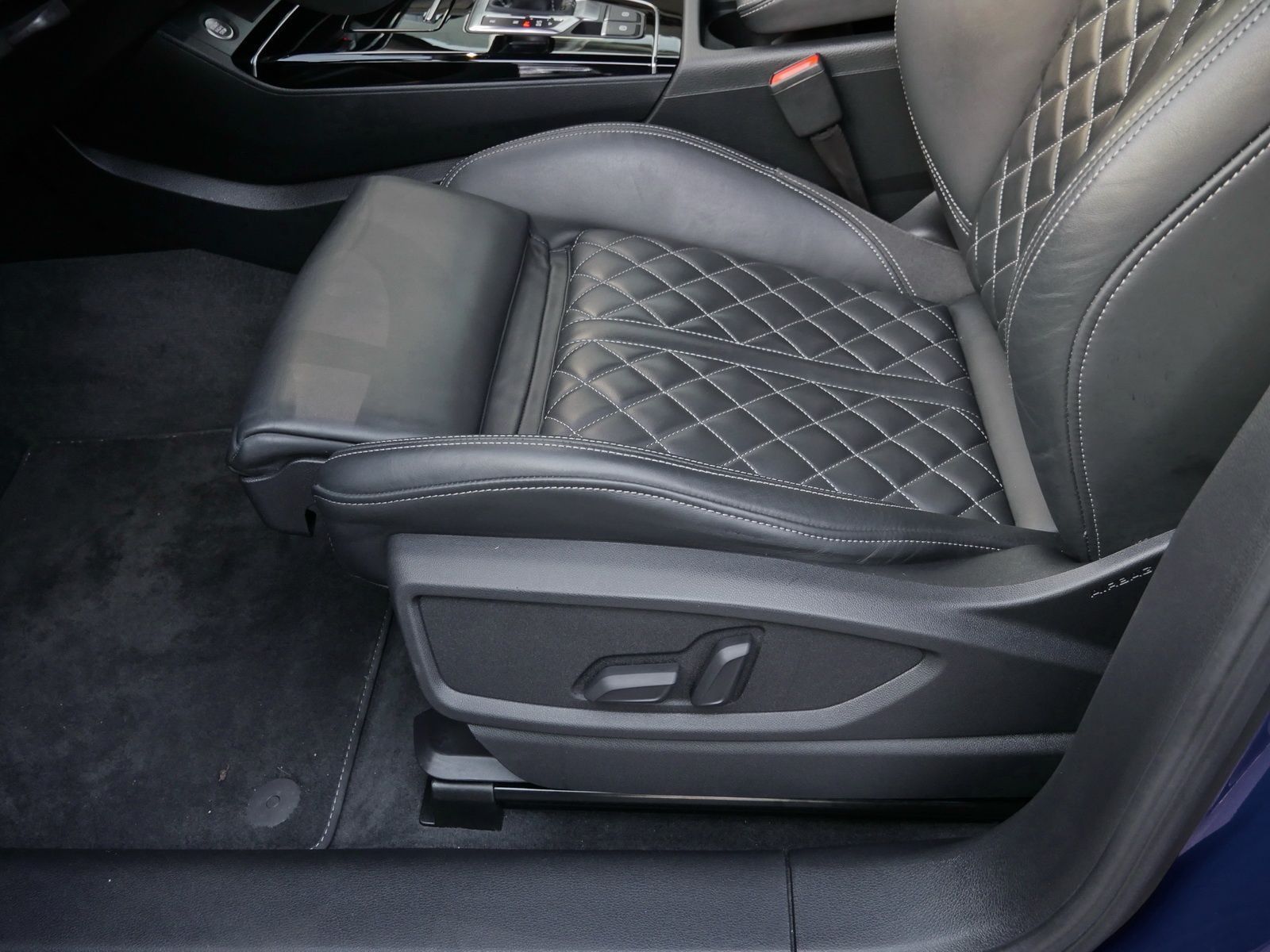 Audi Q5 Sportback 55 TFSIe qu. S line - Samsaru's Car Outlet
