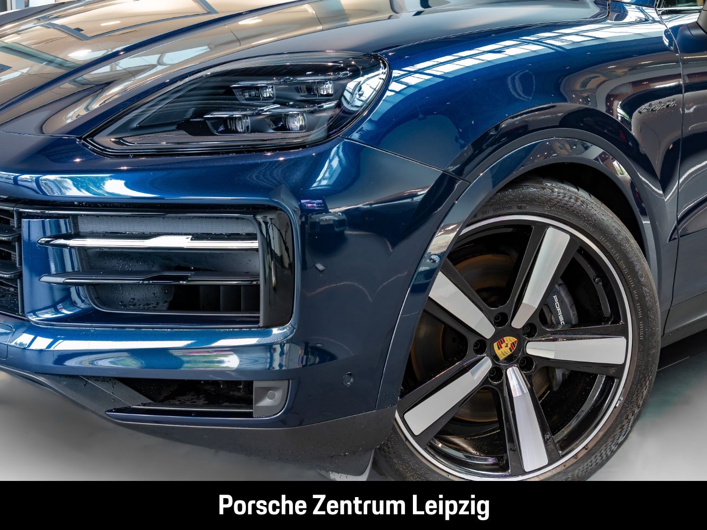 Porsche Cayenne E-Hybrid Coupe Sportabgas HD-Matrix Beif