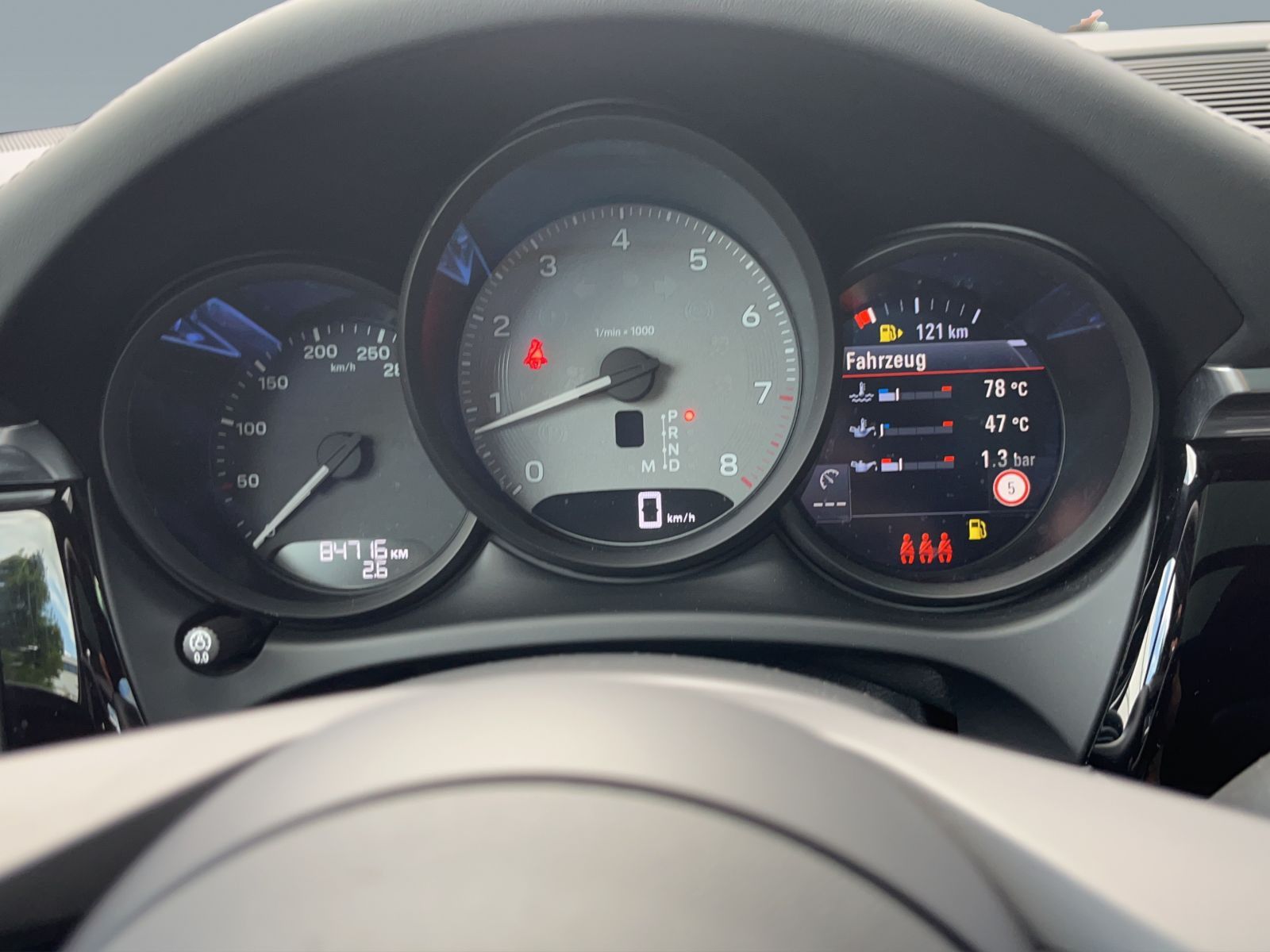 Porsche Macan S - Samsaru's Car Outlet