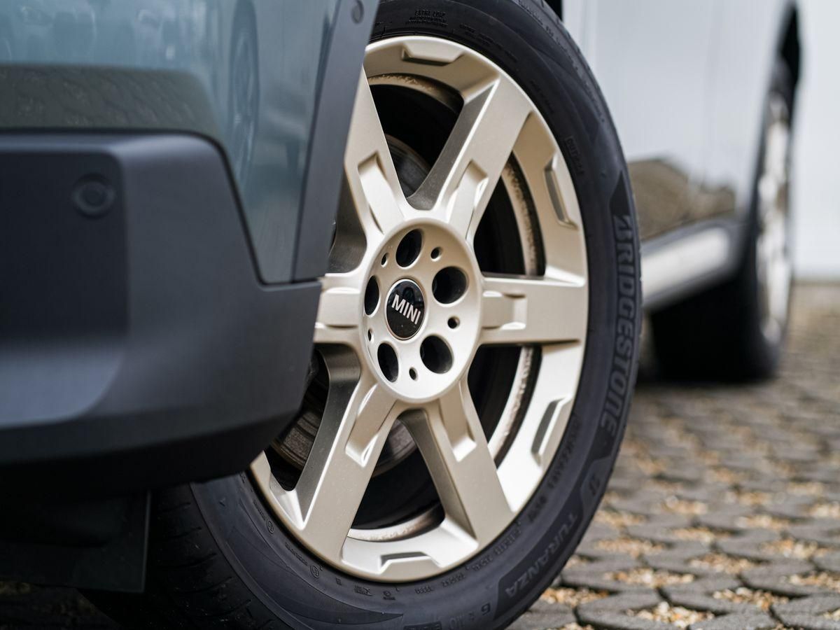 MINI Countryman C Favoured-T Paket XL - Samsaru's Car Outlet