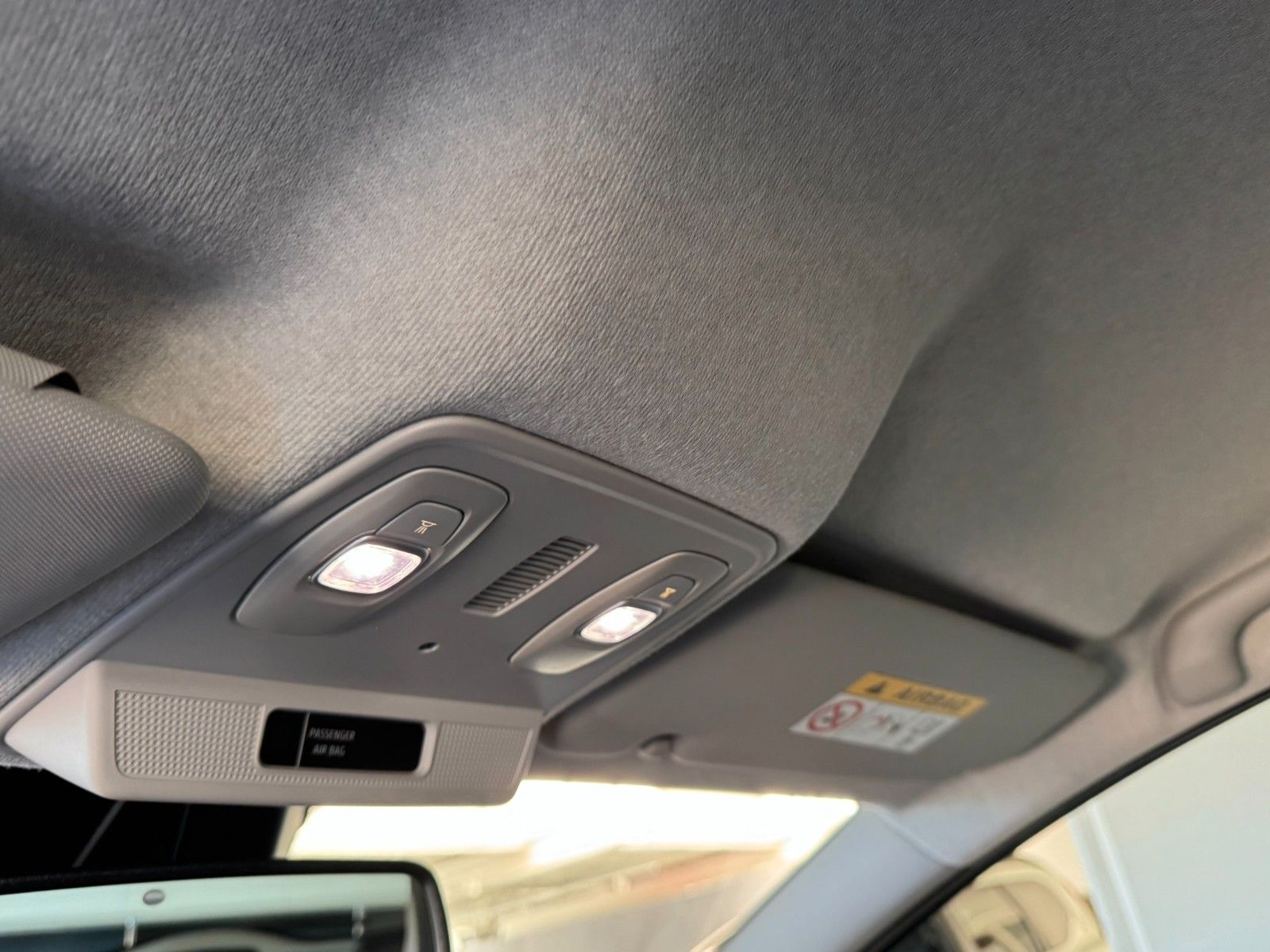 Renault ZOE Zoe Intens - Samsaru's Car Outlet