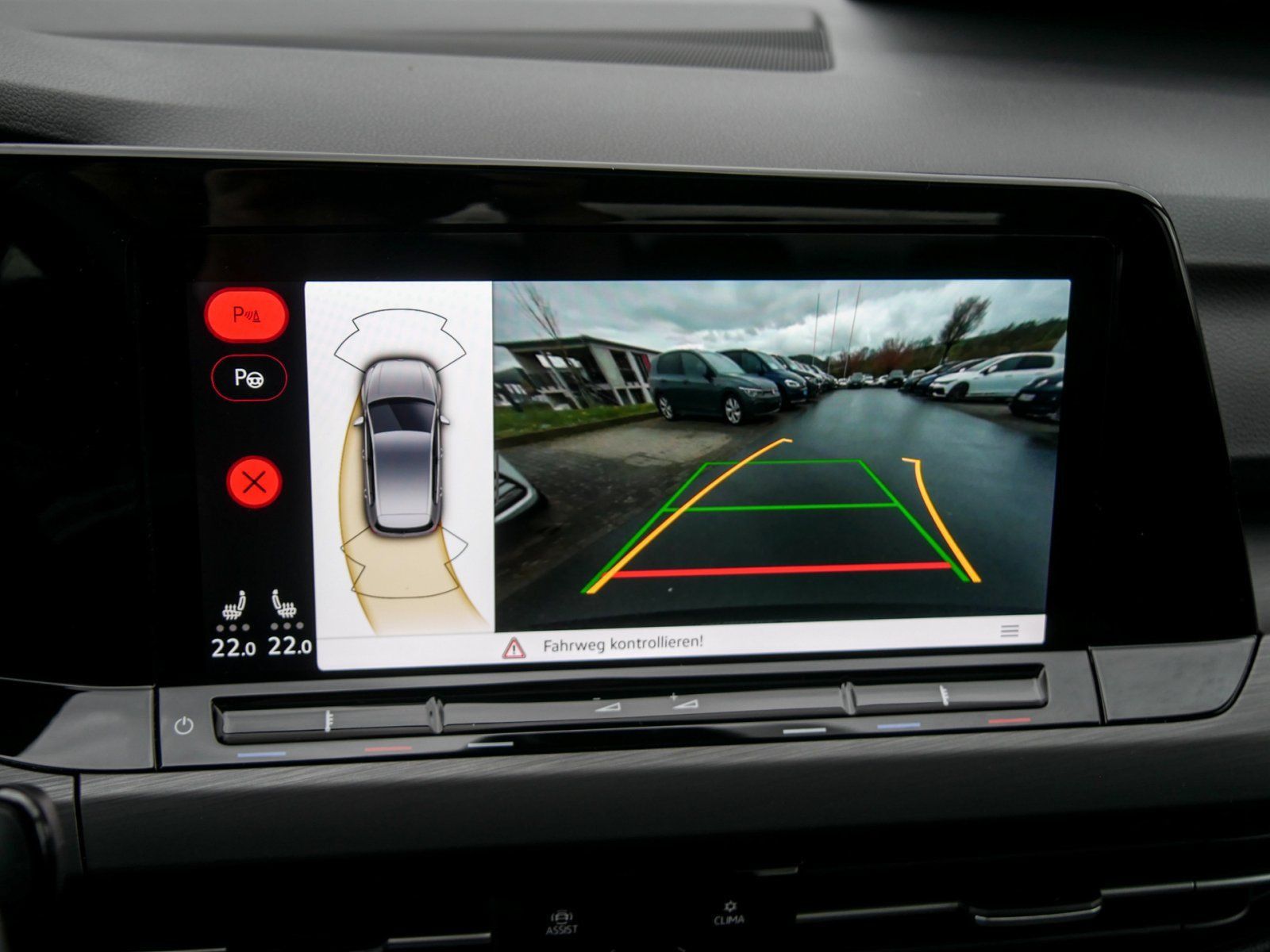 Volkswagen Golf Style 2.0 TDI DSG - Samsaru's Car Outlet