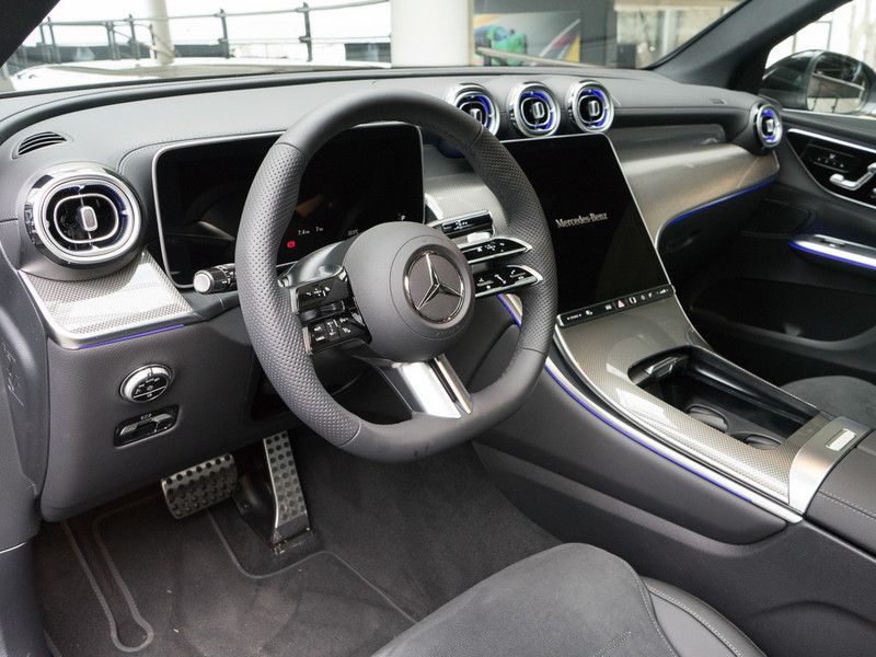 Mercedes-Benz GLC 300 d 4M AMG-Sport/Pano/AHK/Distr/Memo/20'