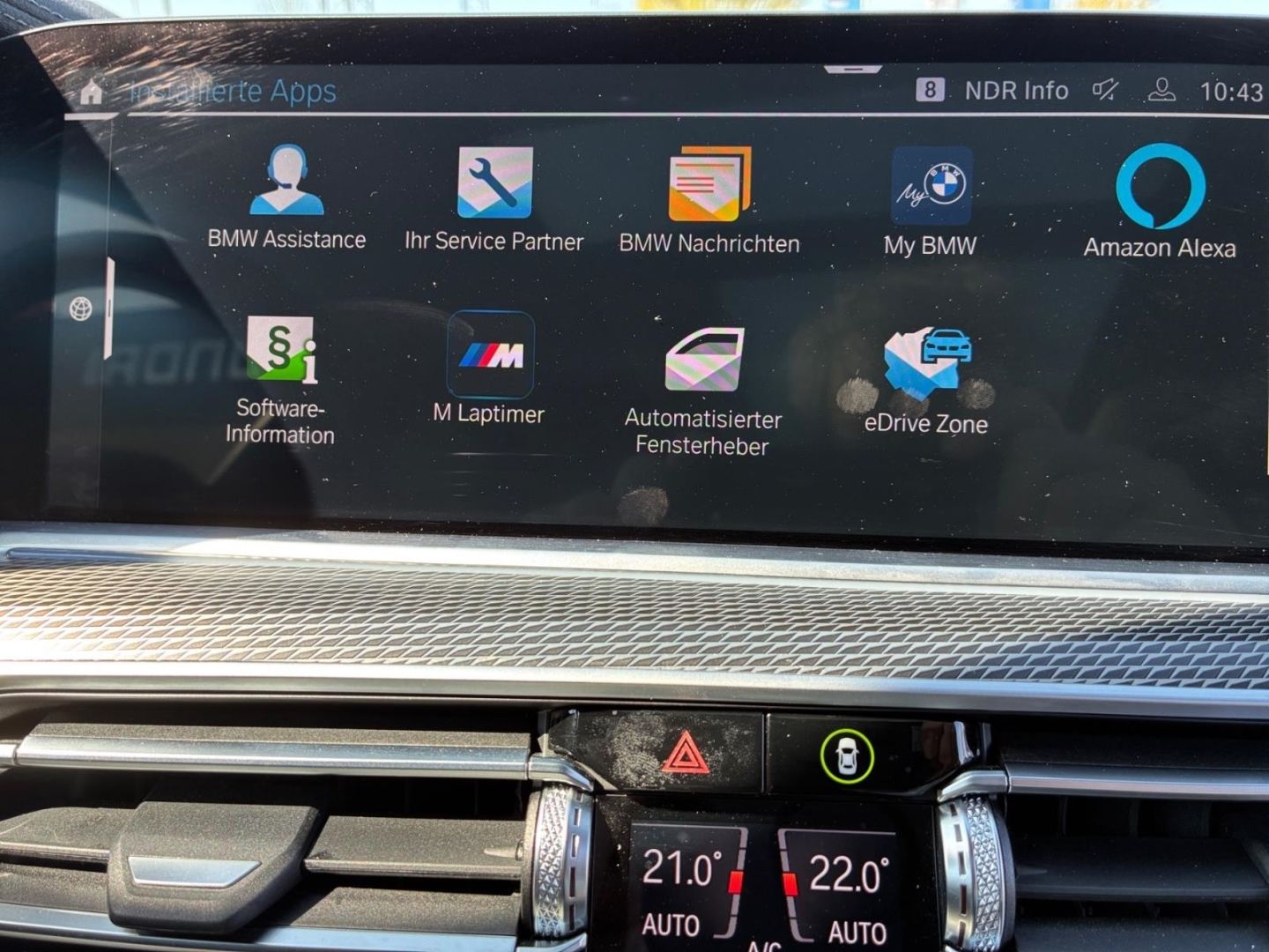 BMW X5 XDRIVE45E M SPORT PAKET HuD MASSAGE LASER AHK