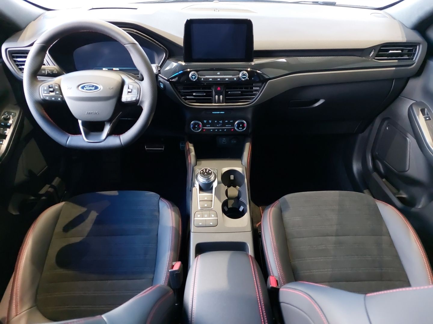 Ford Kuga Graphite Tech Edition PHEV - Samsaru's Car Outlet