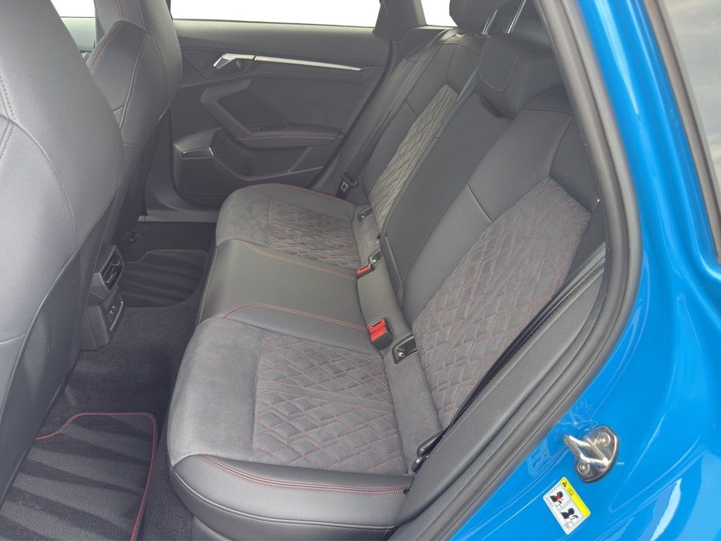 Audi A3 Sportback 45 TFSI e  S tronic S line B&O*MATR
