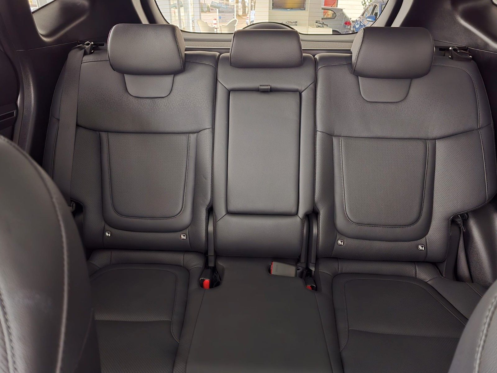 Hyundai Tucson Prime Plug-In Hybrid 4WD - Samsaru's Car Outlet