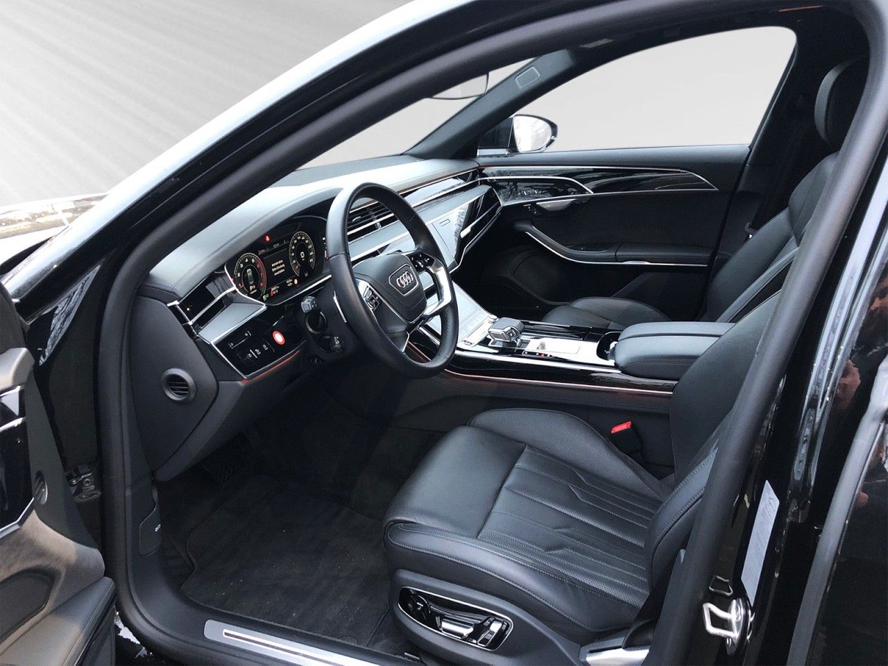 Audi A8 60TFSI quattro tiptronic - Samsaru's Car Outlet