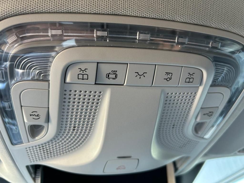 Mercedes-Benz V 300 d STYLE - Samsaru's Car Outlet