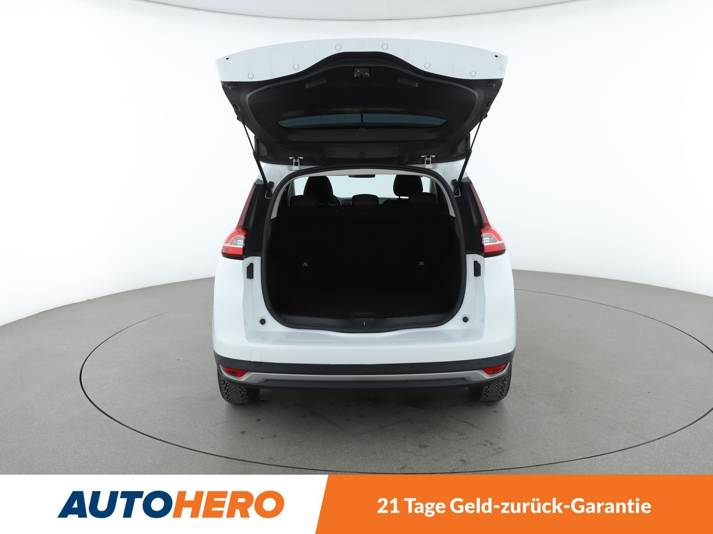 Renault Grand Scenic 1.7 Blue dCi Business - Samsaru's Car Outlet