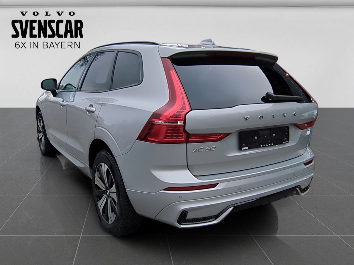 Volvo XC60 Plus Dark Recharge Plug-In Hybrid AWD T6 St