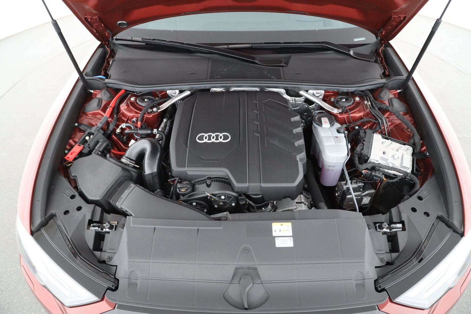 Audi A6 Avant 45 TFSI S tronic S line | PANO | AHK |