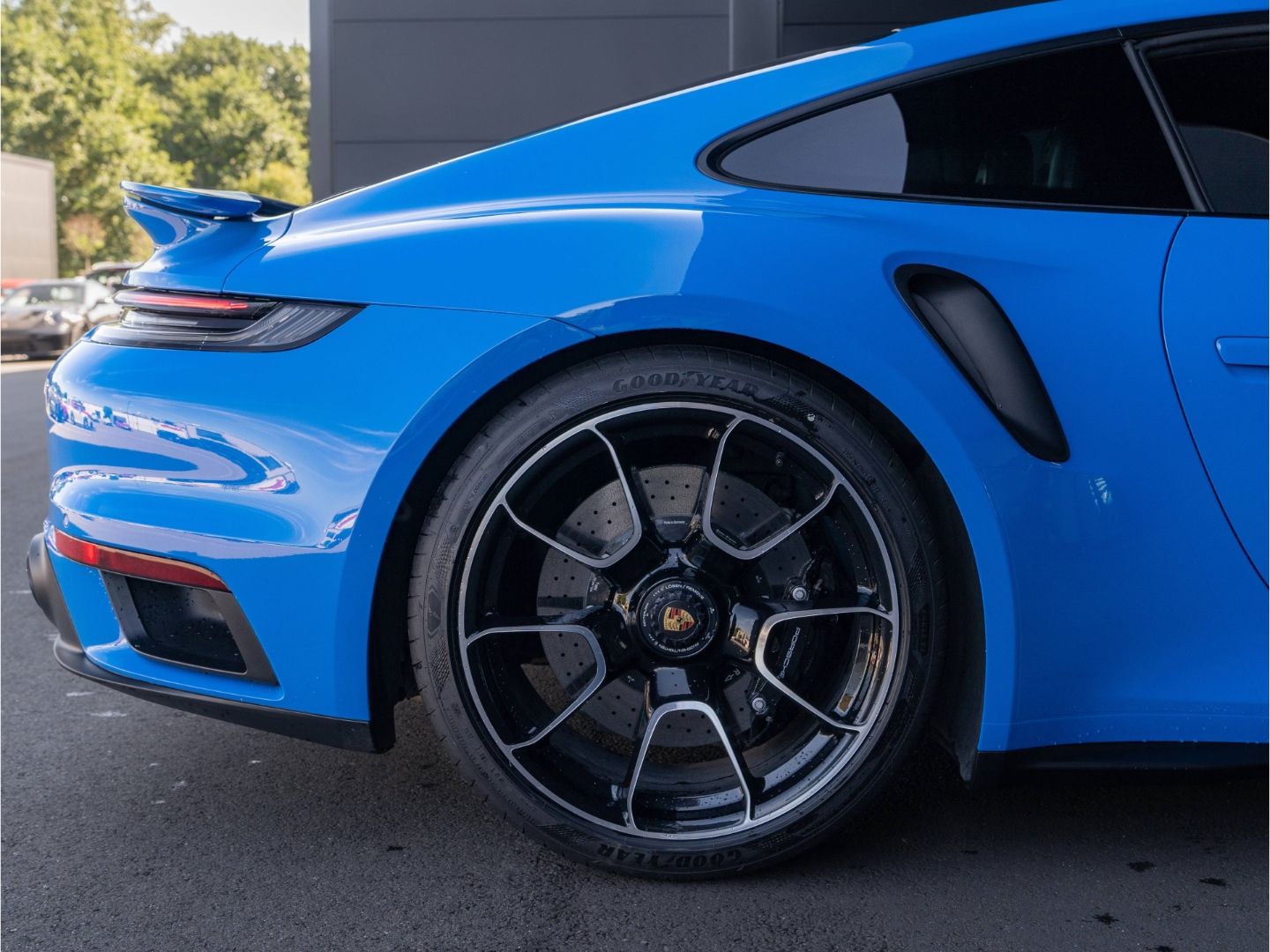 Porsche 911 Turbo S Lift PCCB Burmester InnoDrive
