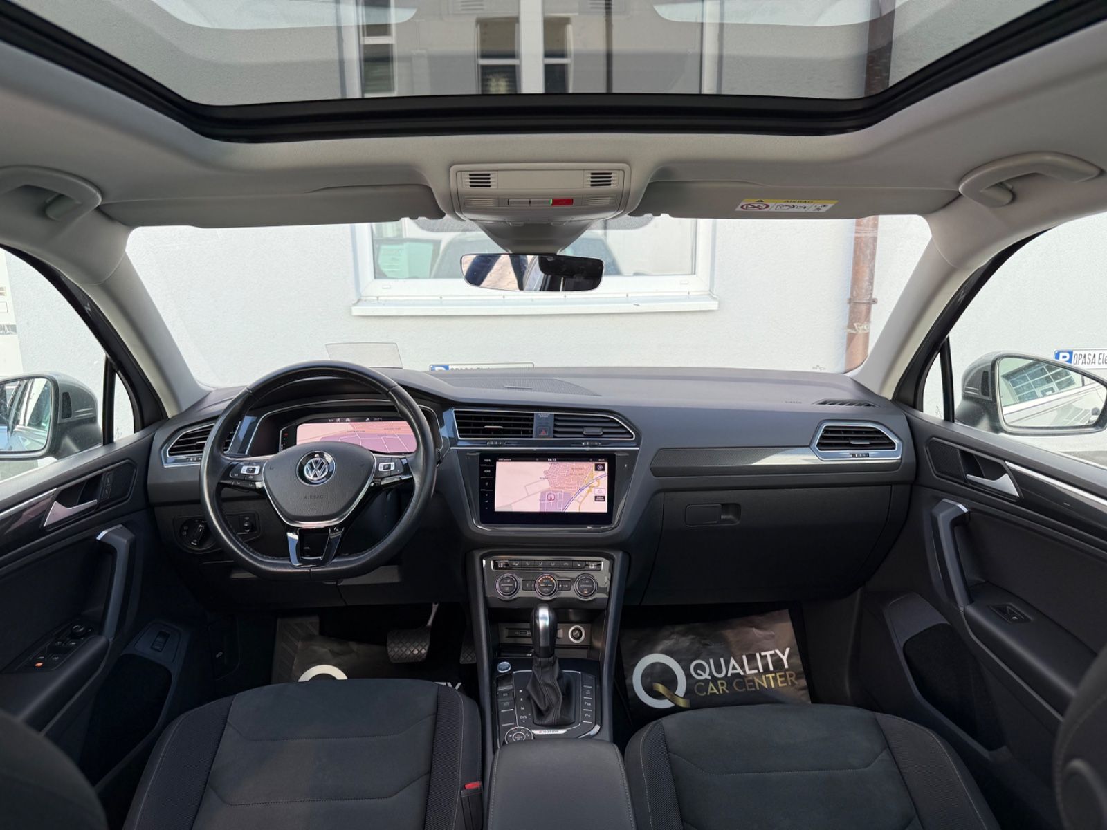 Volkswagen Tiguan Highline 4Motion - Samsaru's Car Outlet