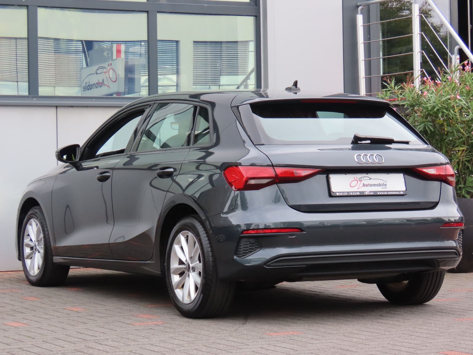 Audi A3 35 TFSI Sportback Sportsitze Navigation