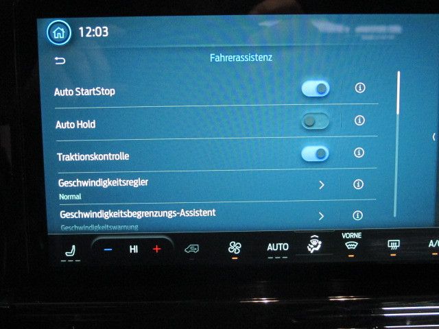 Ford Transit Custom L1 Titanium +Leder+3-Zonen-AC++