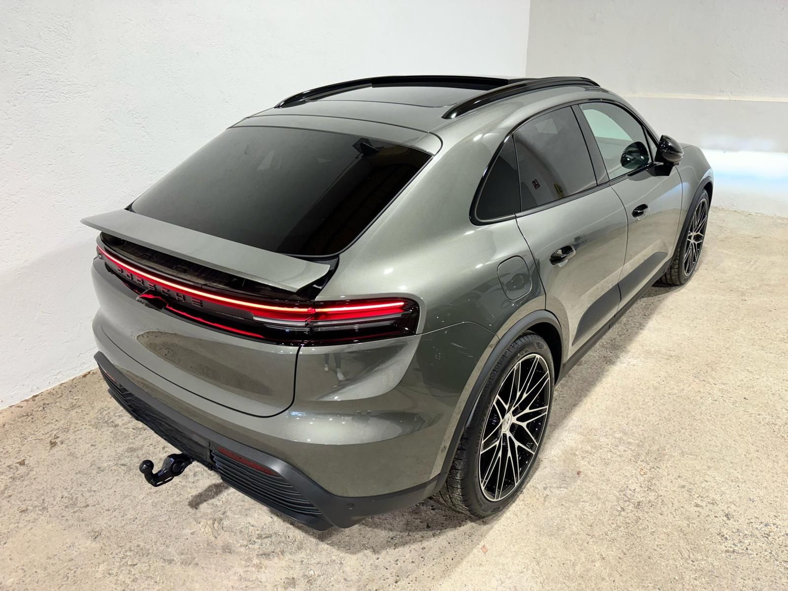 Porsche Macan Electric - Samsaru's Car Outlet