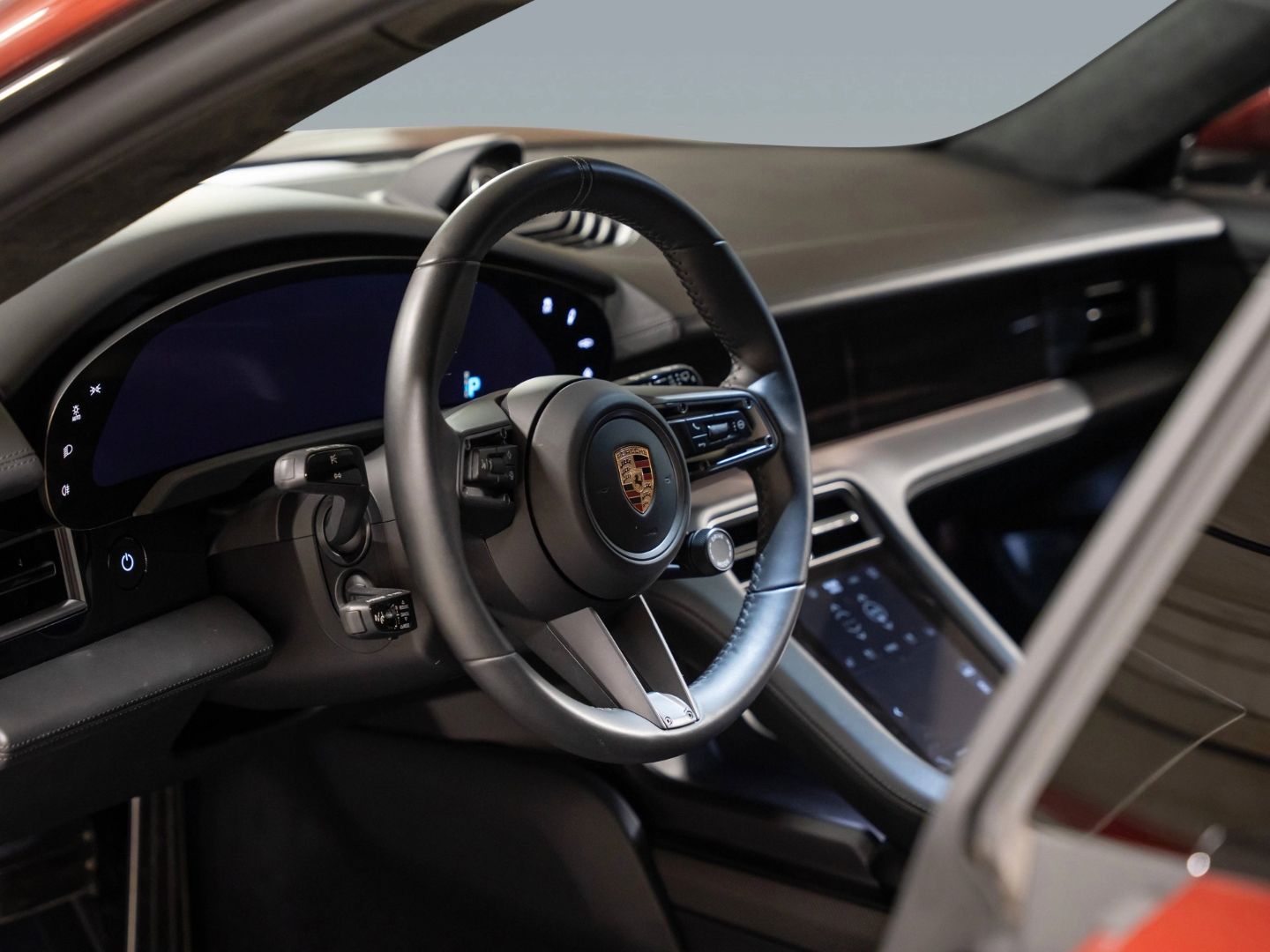 Porsche Taycan Turbo S Cross Turismo HeadUp InnoDrive