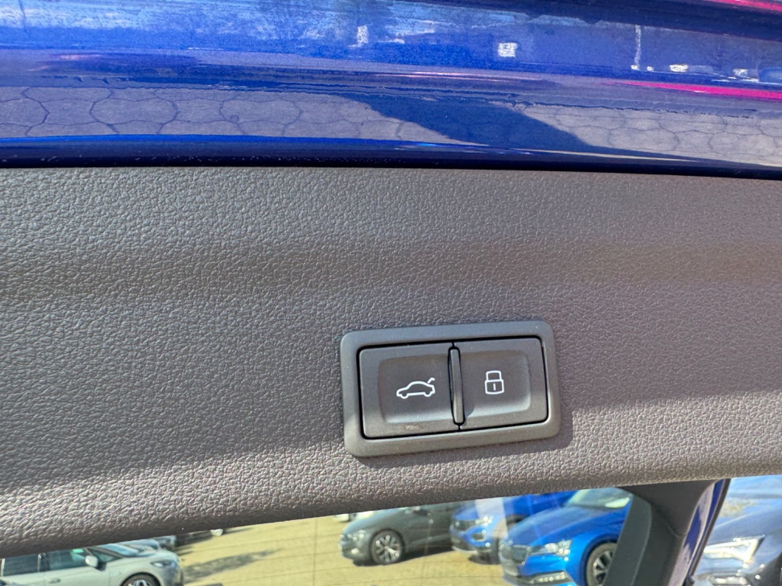 Audi A6 55 TFSI e quattro S-LINE - Samsaru's Car Outlet