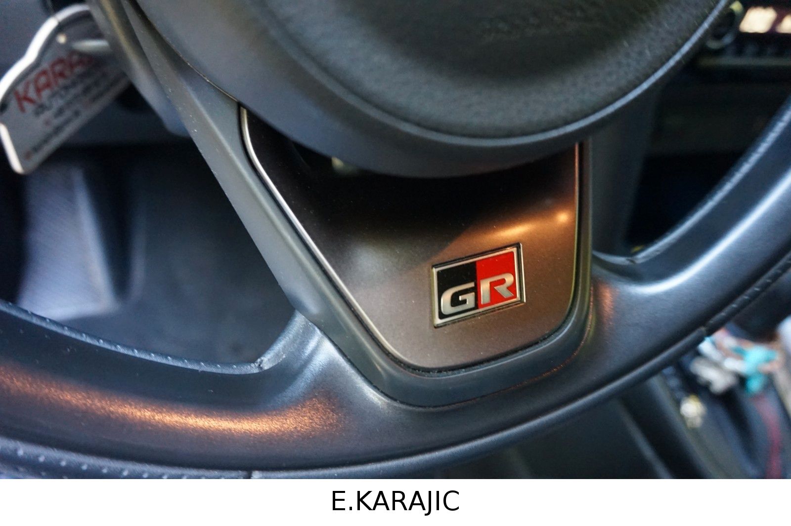 Toyota Yaris Cross Hybrid FWD GR Sport-GARANTIE-SCHECKH