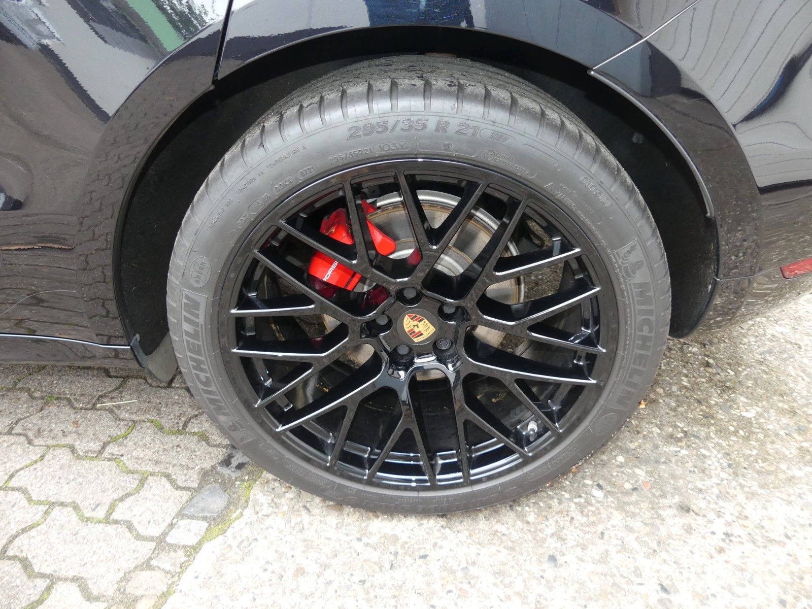 Porsche Macan GTS - Samsaru's Car Outlet