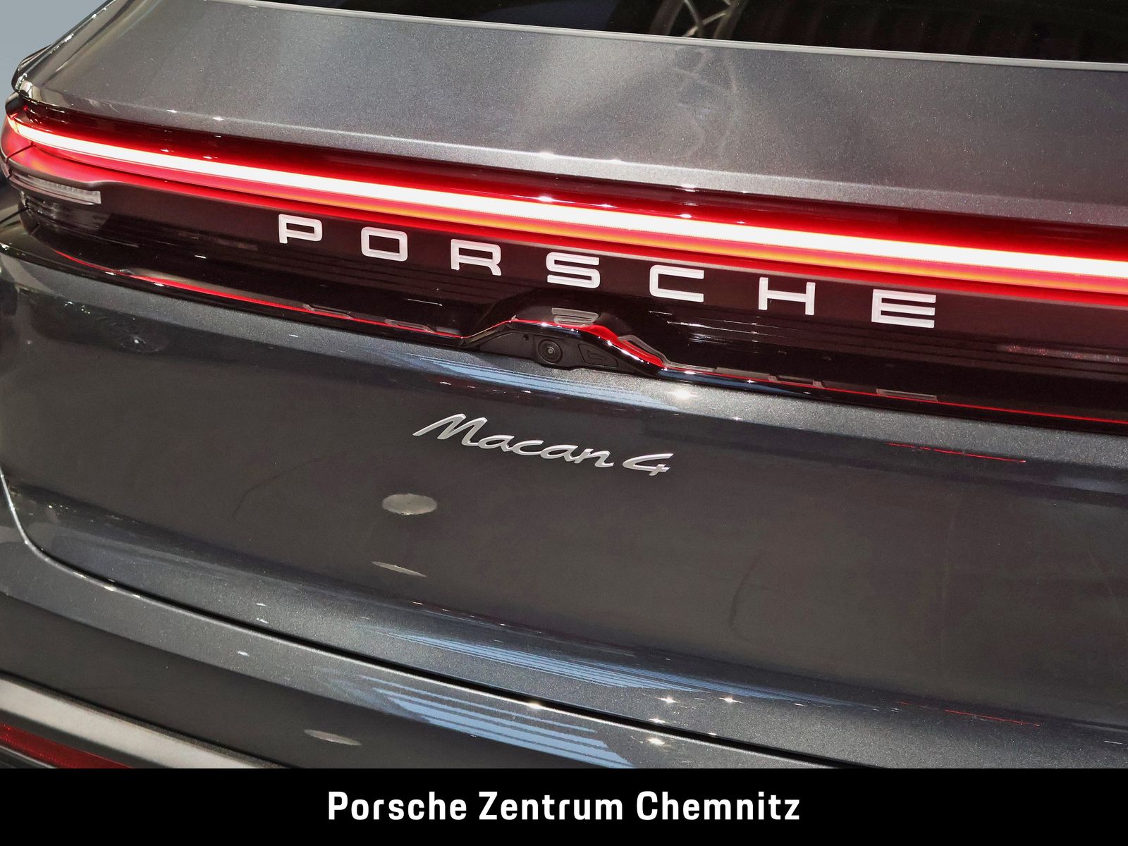 Porsche Macan 4 Electric Luft.;Matrix-LED;4xSitzheiz.;BO