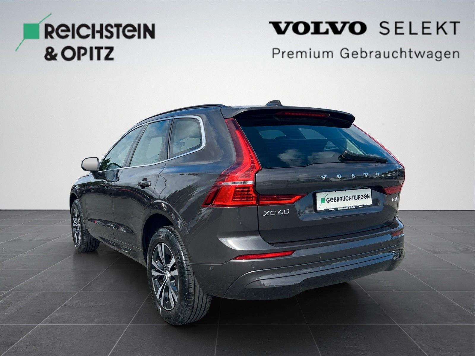 Volvo XC60 B4 Momentum Pro Geartronic AWD - Samsaru's Car Outlet
