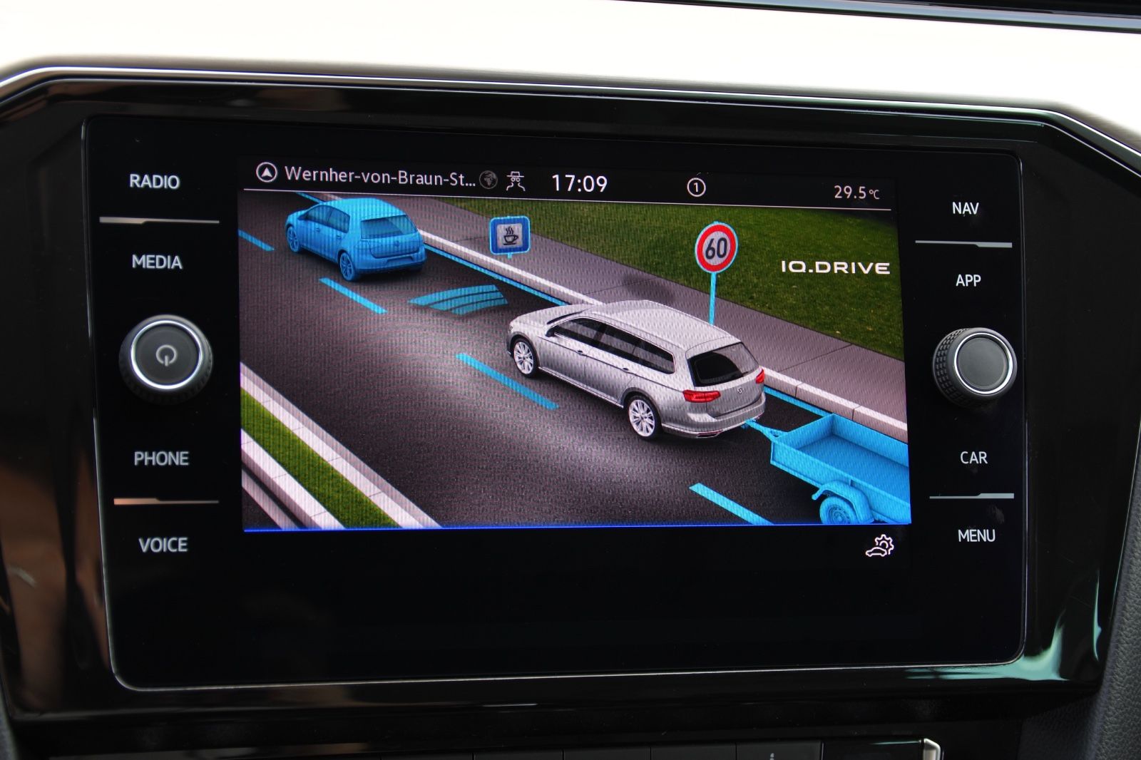 Volkswagen Passat Var Elegance - Samsaru's Car Outlet