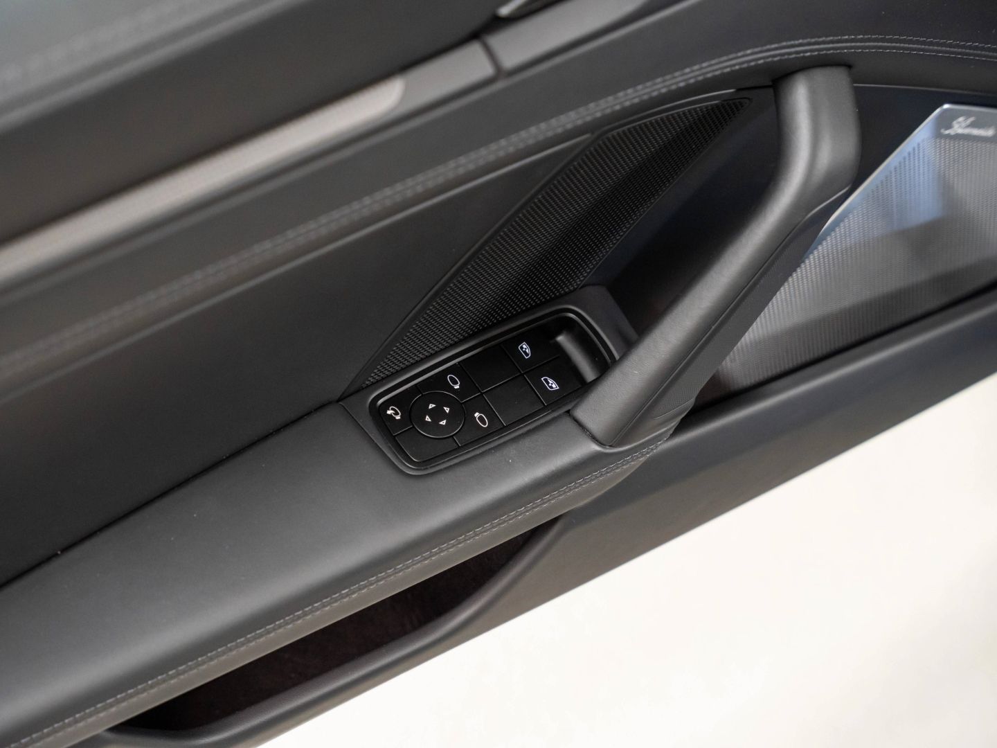 Porsche 992 Targa 4 GTS InnoDrive Burmester Lift-VA