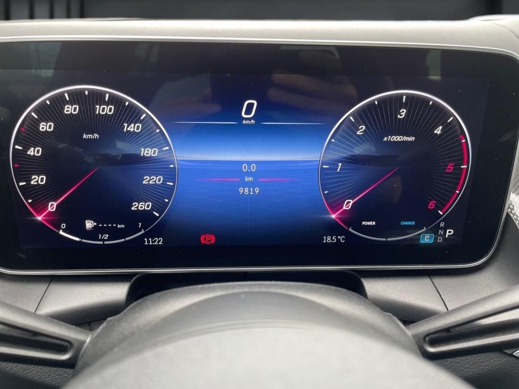 Mercedes-Benz GLC 220 d 4M AMG+AHK+Pano+Distronic+Navi+LM