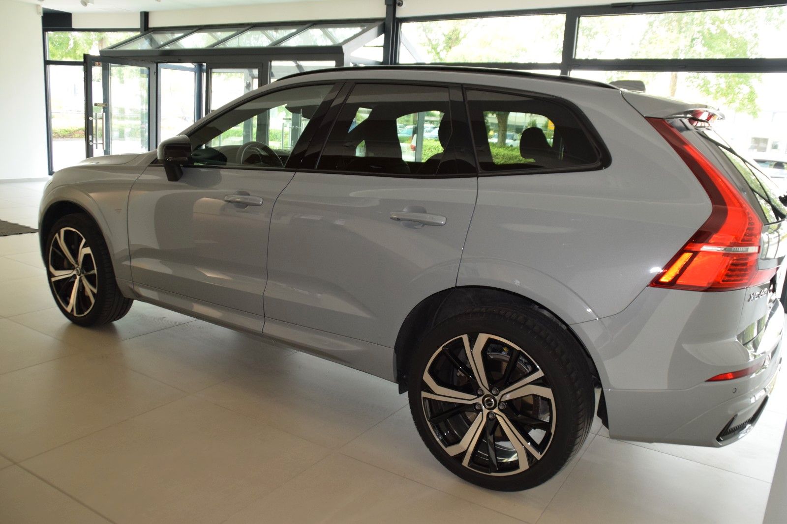 Volvo XC60 B4 D Plus Dark/Standh./21"-Alu/Harman Kardo