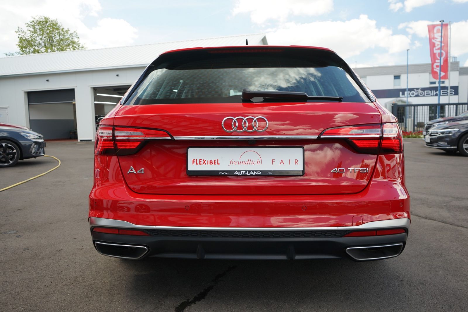 Audi A4 Avant 40 TFSI S line - Samsaru's Car Outlet
