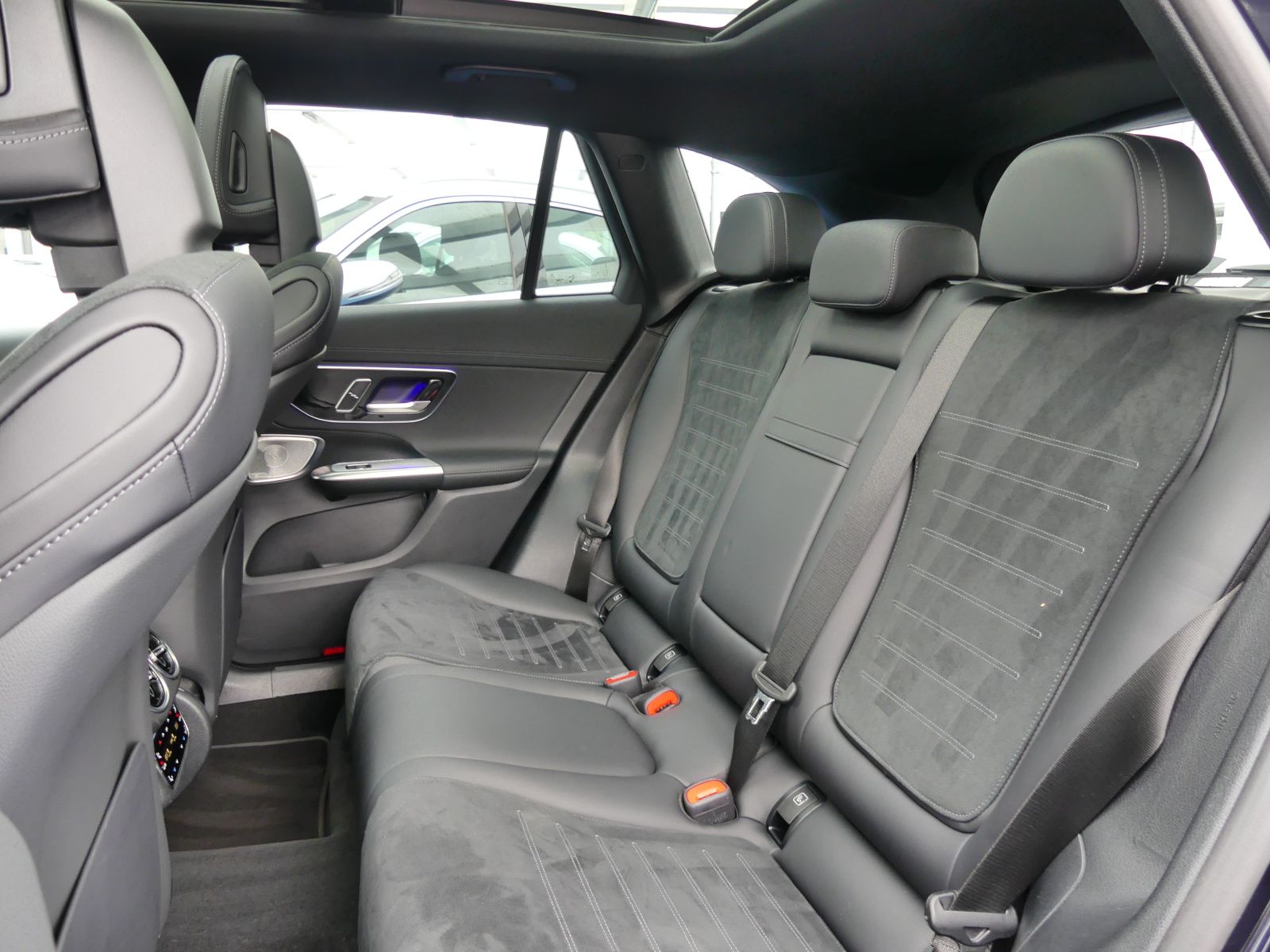 Mercedes-Benz GLC 300d 4M AMG - Samsaru's Car Outlet