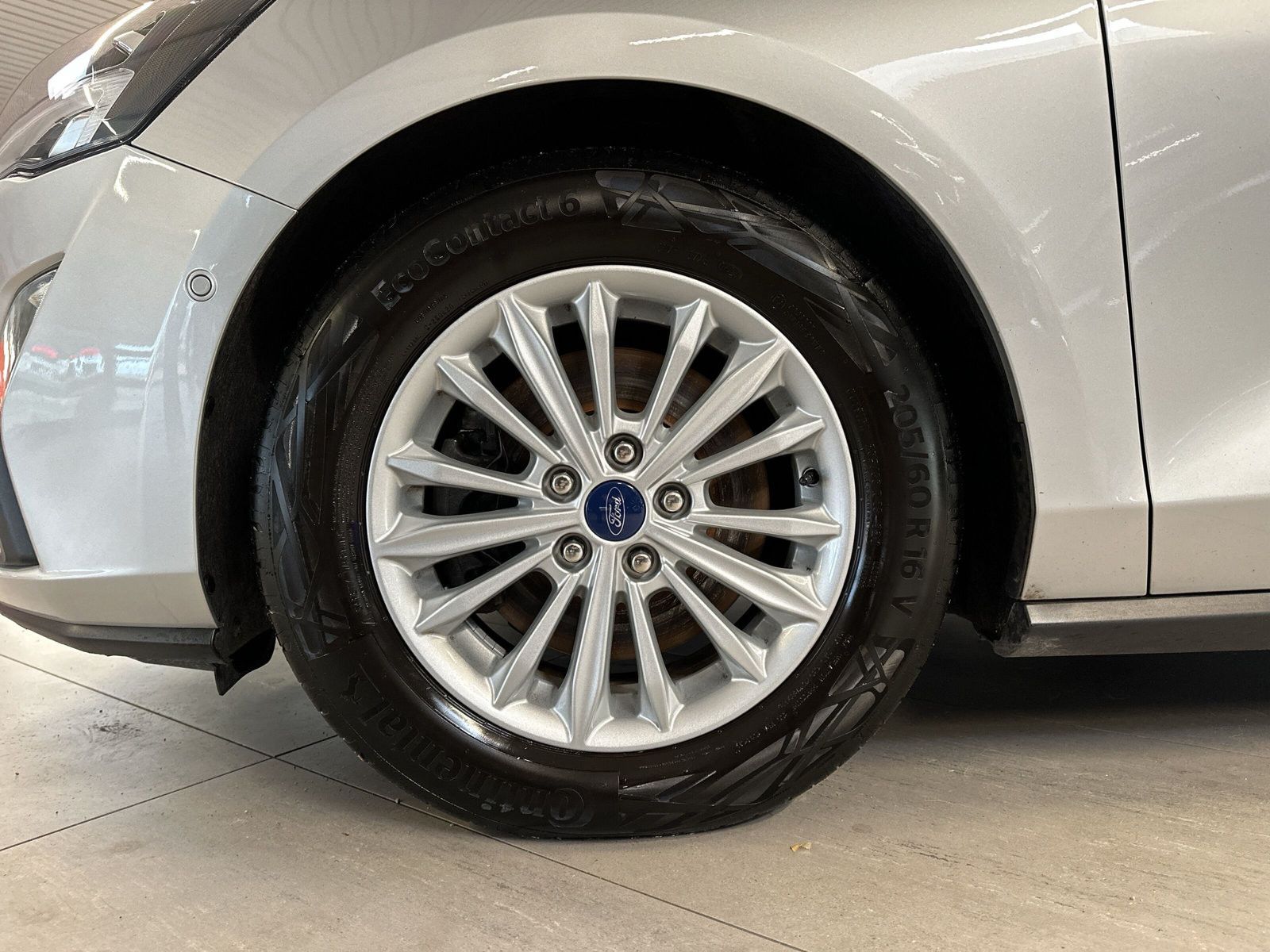 Ford Focus Turnier Titanium - Samsaru's Car Outlet
