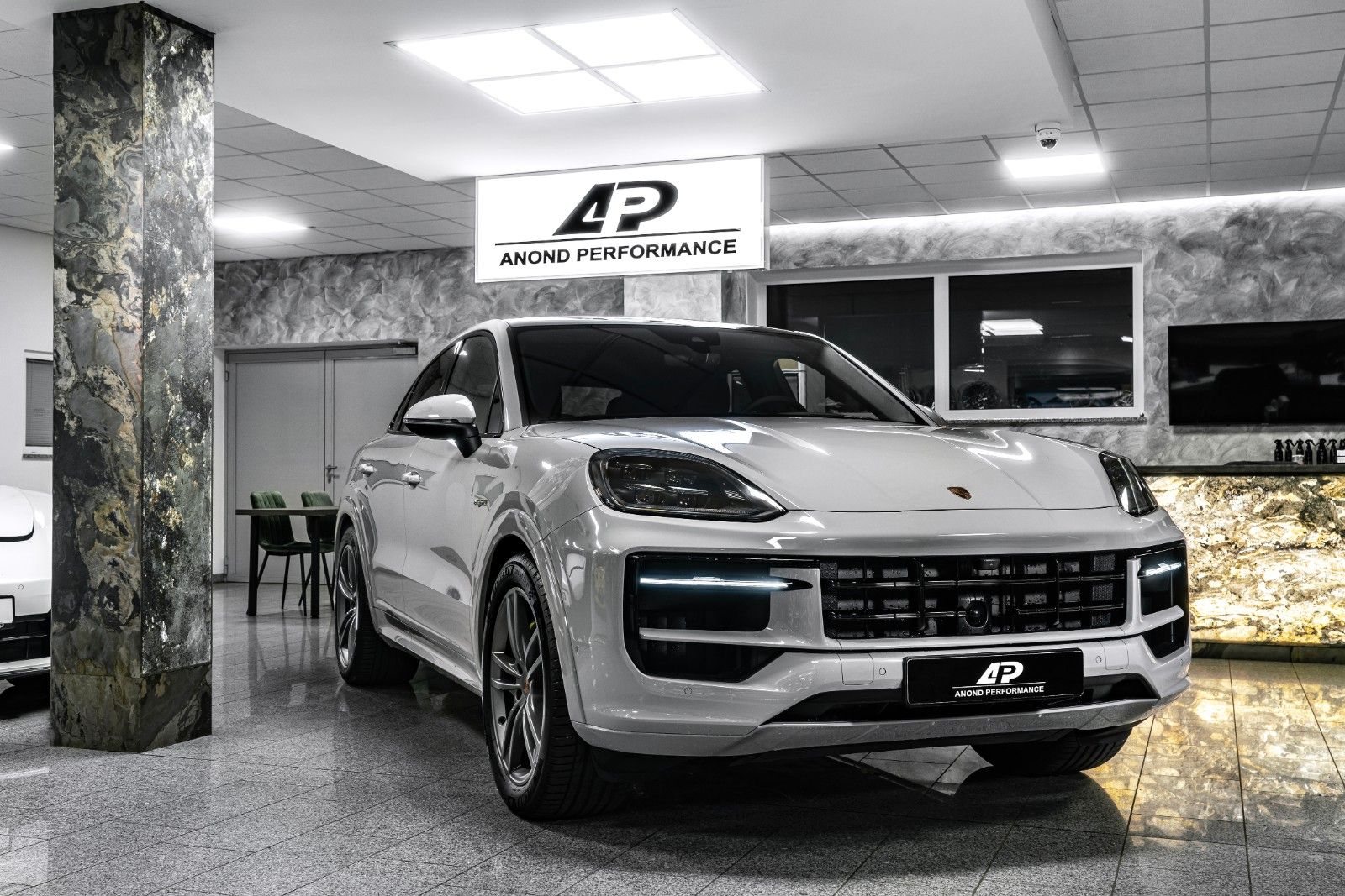 Porsche Cyenne E-Hybrid Coupe HUD/BOSE/TV/CHRONO/SPORT/