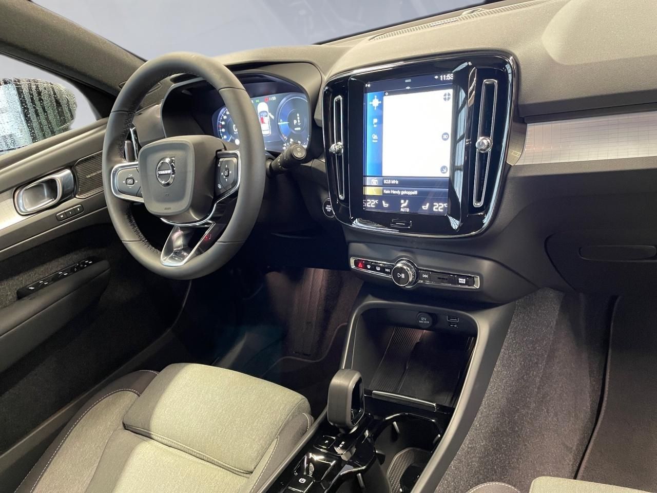 Volvo XC 40 T4 2WD Plus Bright Plug-In NAVI+LED+AHK