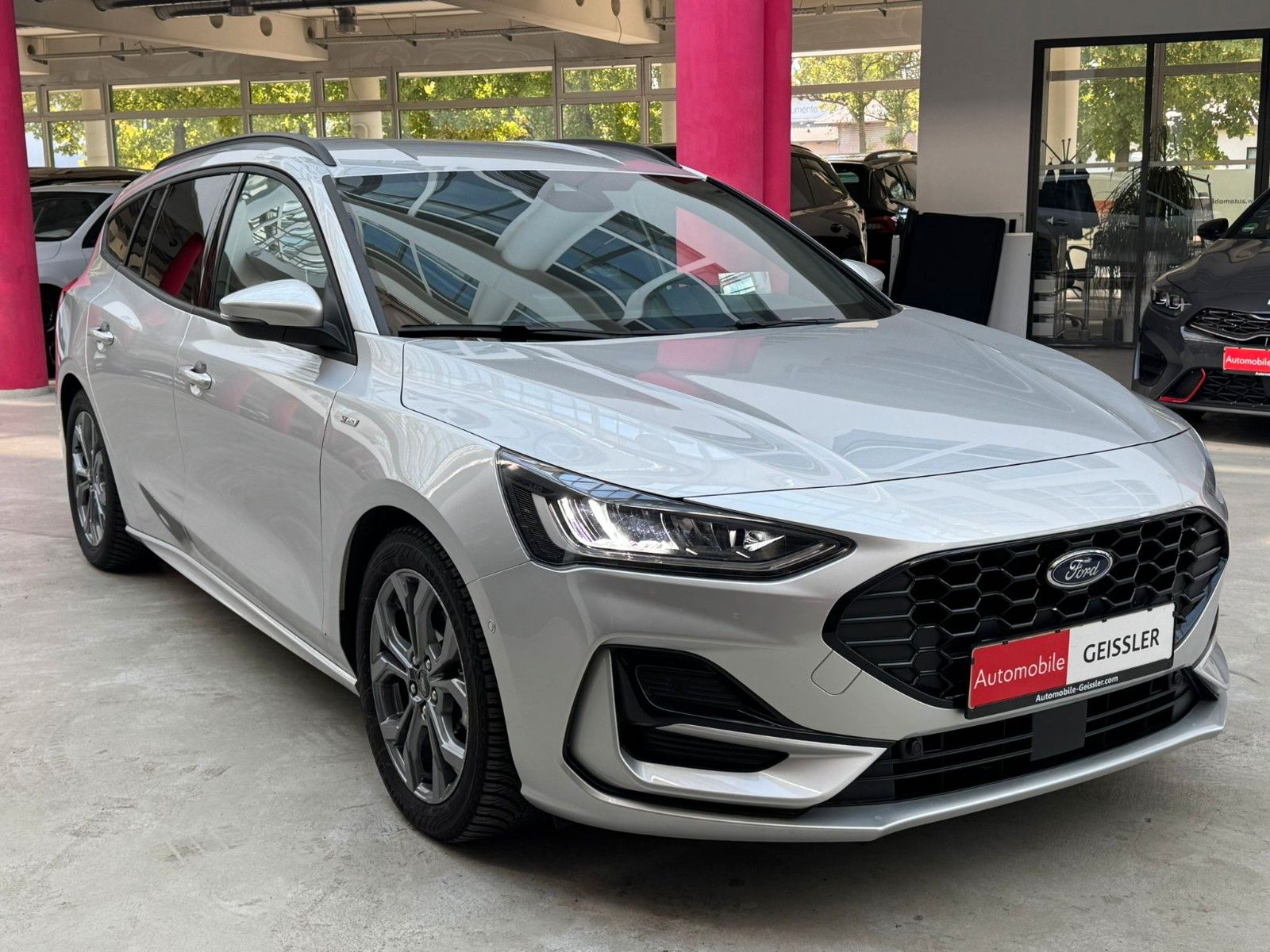 Ford Focus Turnier ST-Line X Automatik+Kamera+HUD