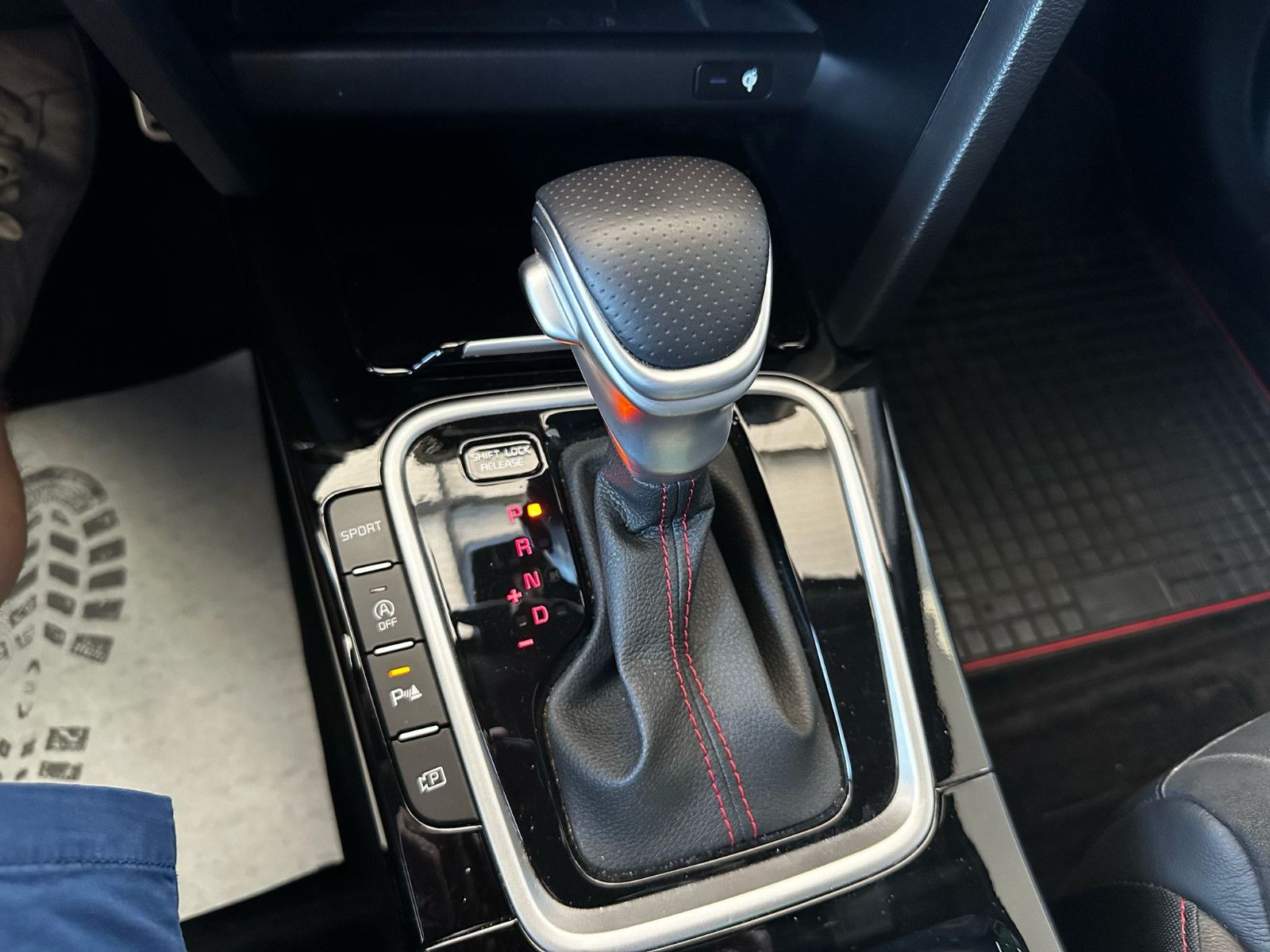Kia pro cee'd / ProCeed 1.6 T-GDI DCT - Samsaru's Car Outlet