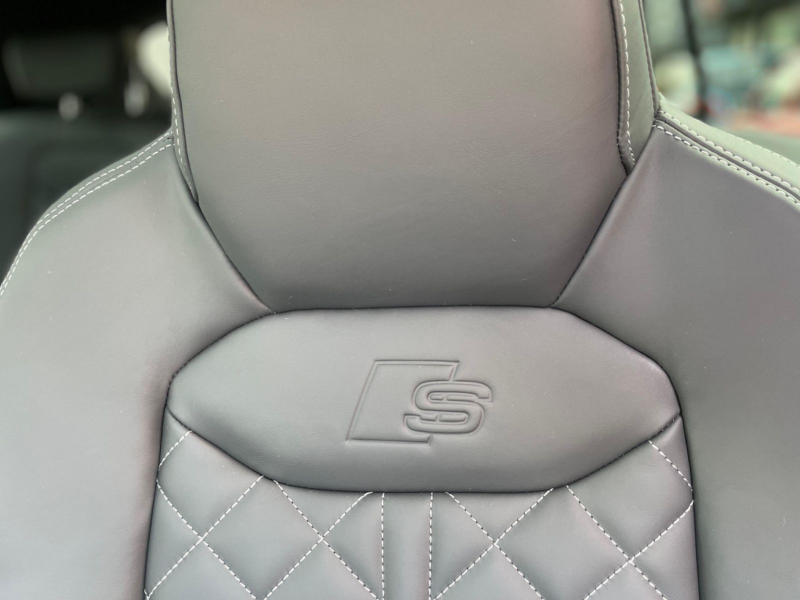 Audi Q8 50 TDI SLine - Samsaru's Car Outlet
