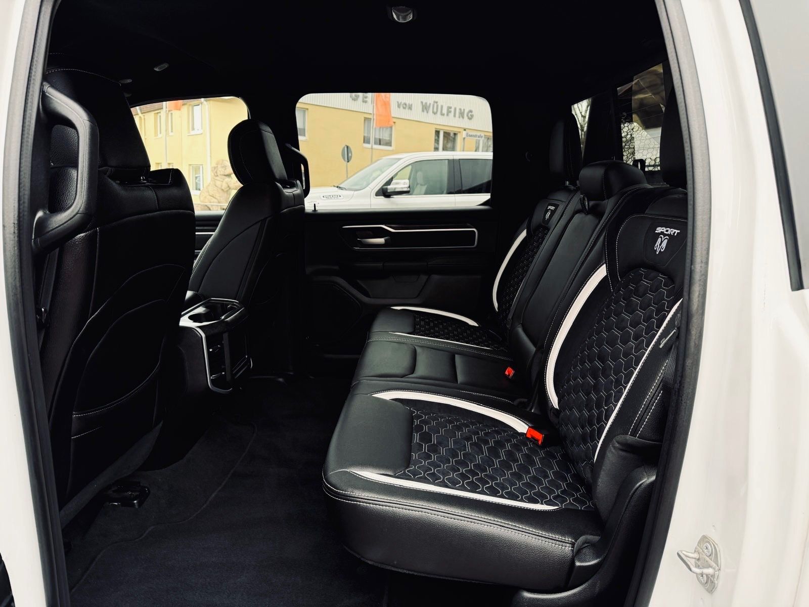 Dodge SPORT*LIFT*ROLLBAR*OFFROAD*4X4*NAVI*AHK*GARANTIE