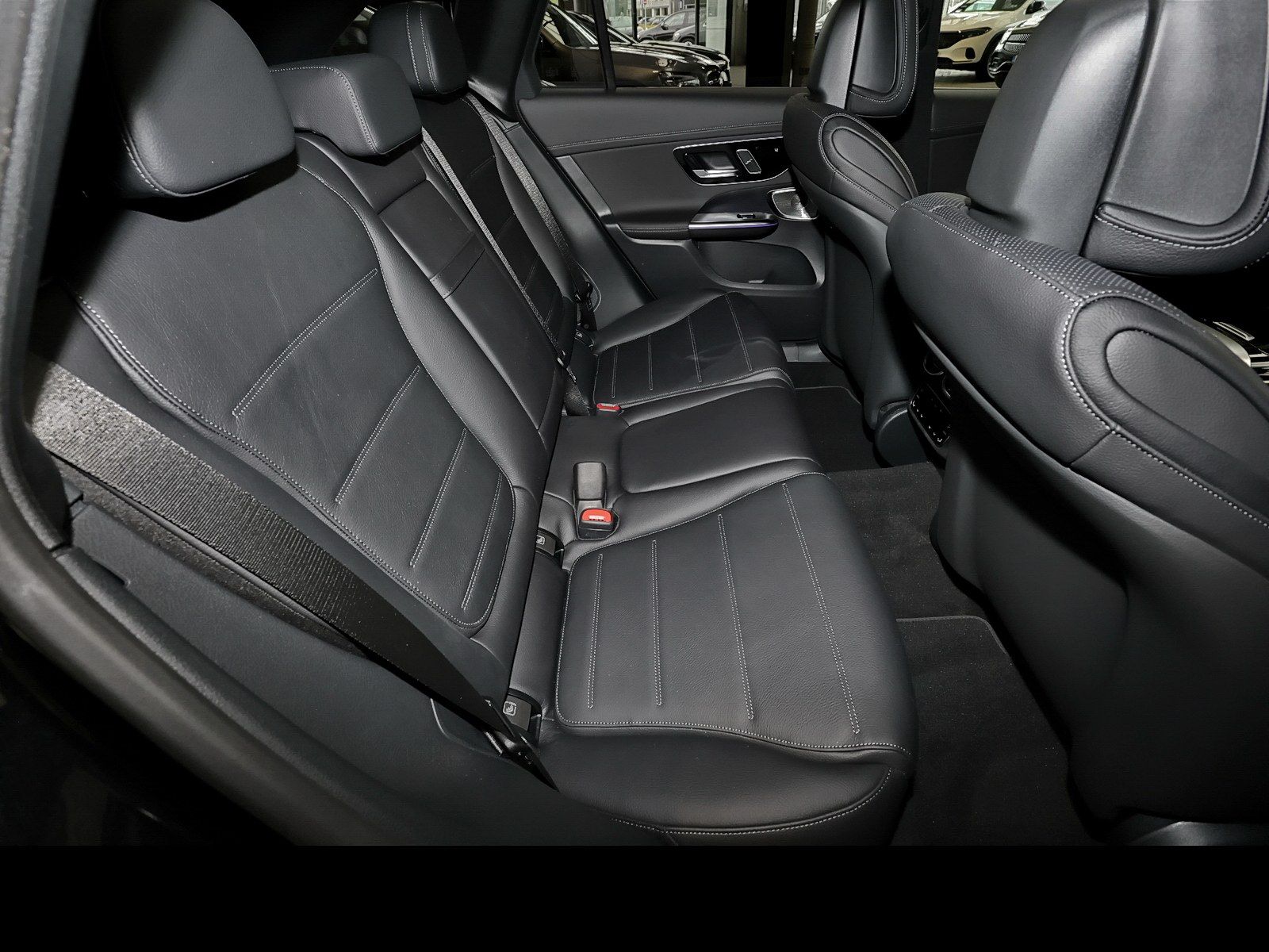 Mercedes-Benz GLC 300 d 4M AMG Multikontursit+Standhz+AHK+Pano