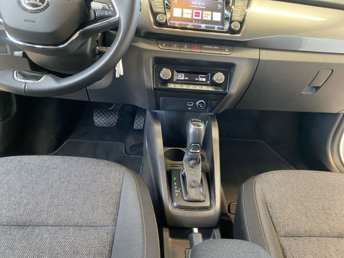 Skoda Fabia Combi 1.0 TSI DSG - Samsaru's Car Outlet