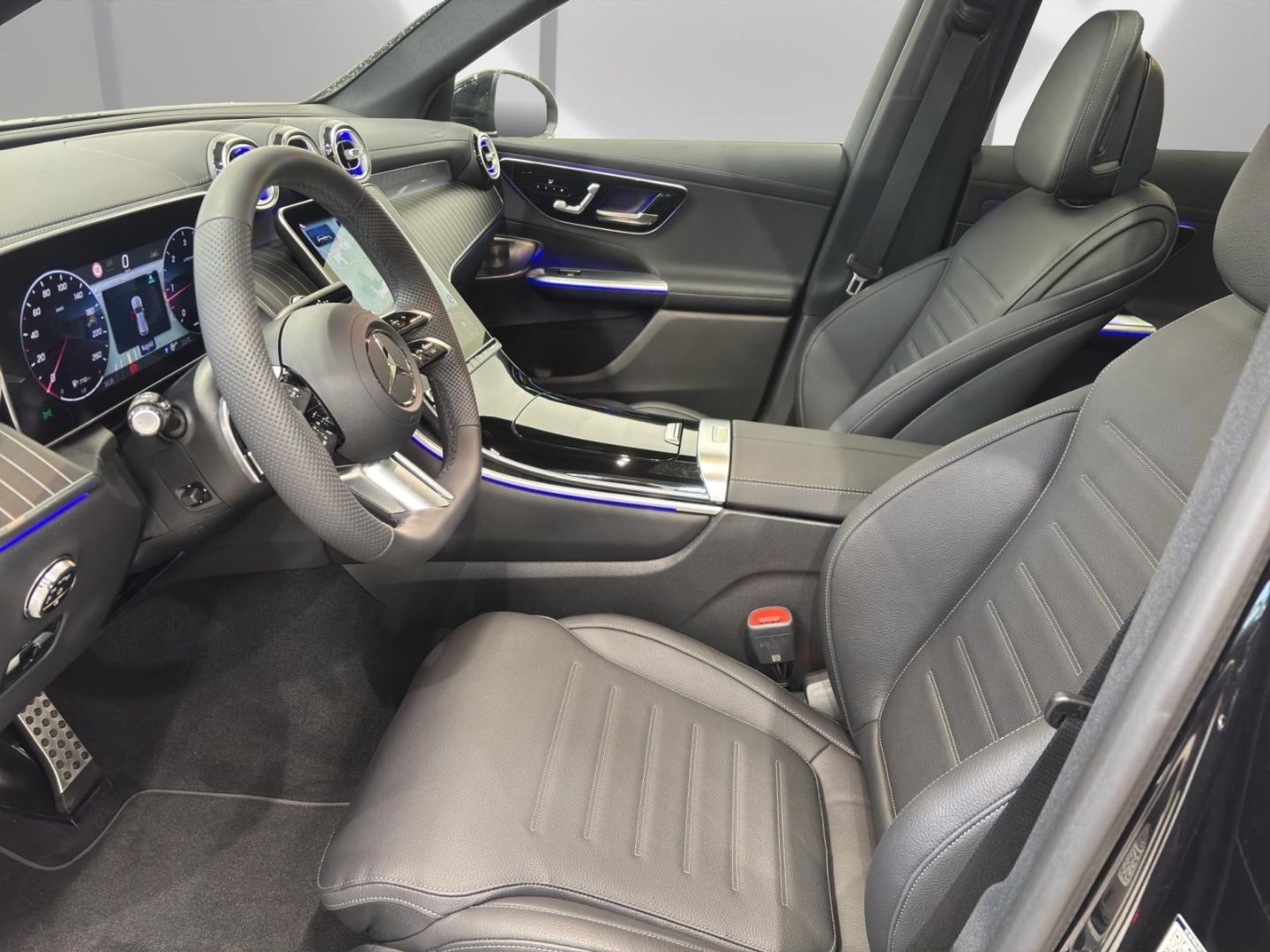 Mercedes-Benz GLC 300 d 4M AMG LINE ADVANCED PLUS AHK+PANO+360