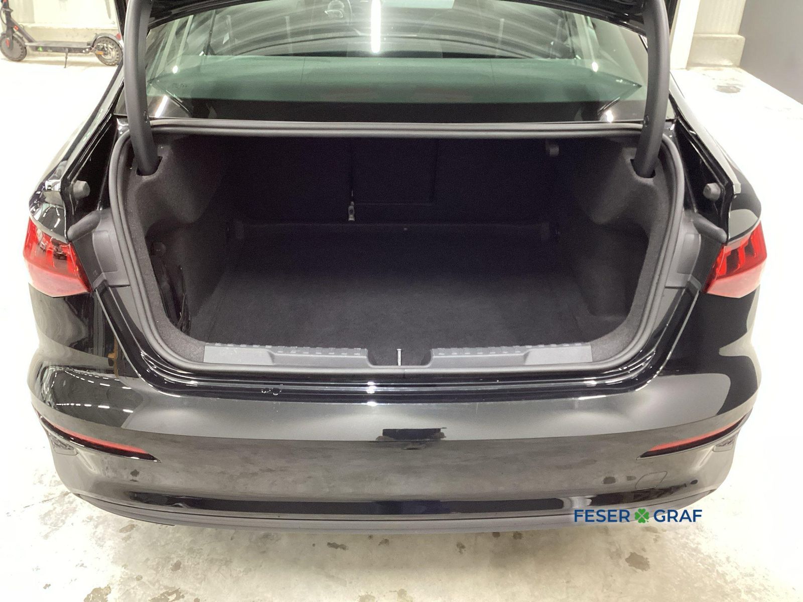 Audi A3 Limousine 30 TDI S tronic Navi APP LED RFK