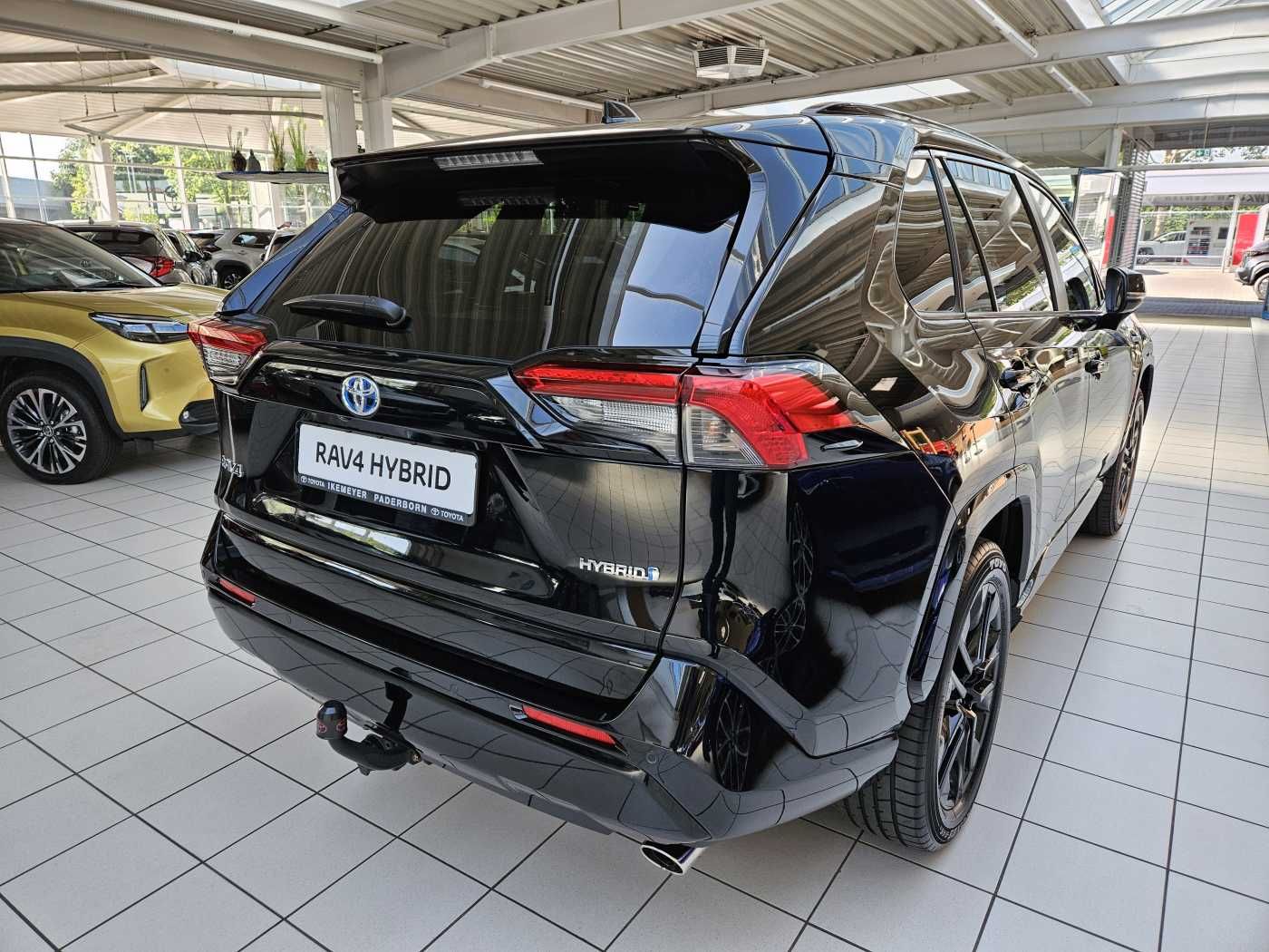 Toyota RAV4 Hybrid Style Black - Samsaru's Car Outlet