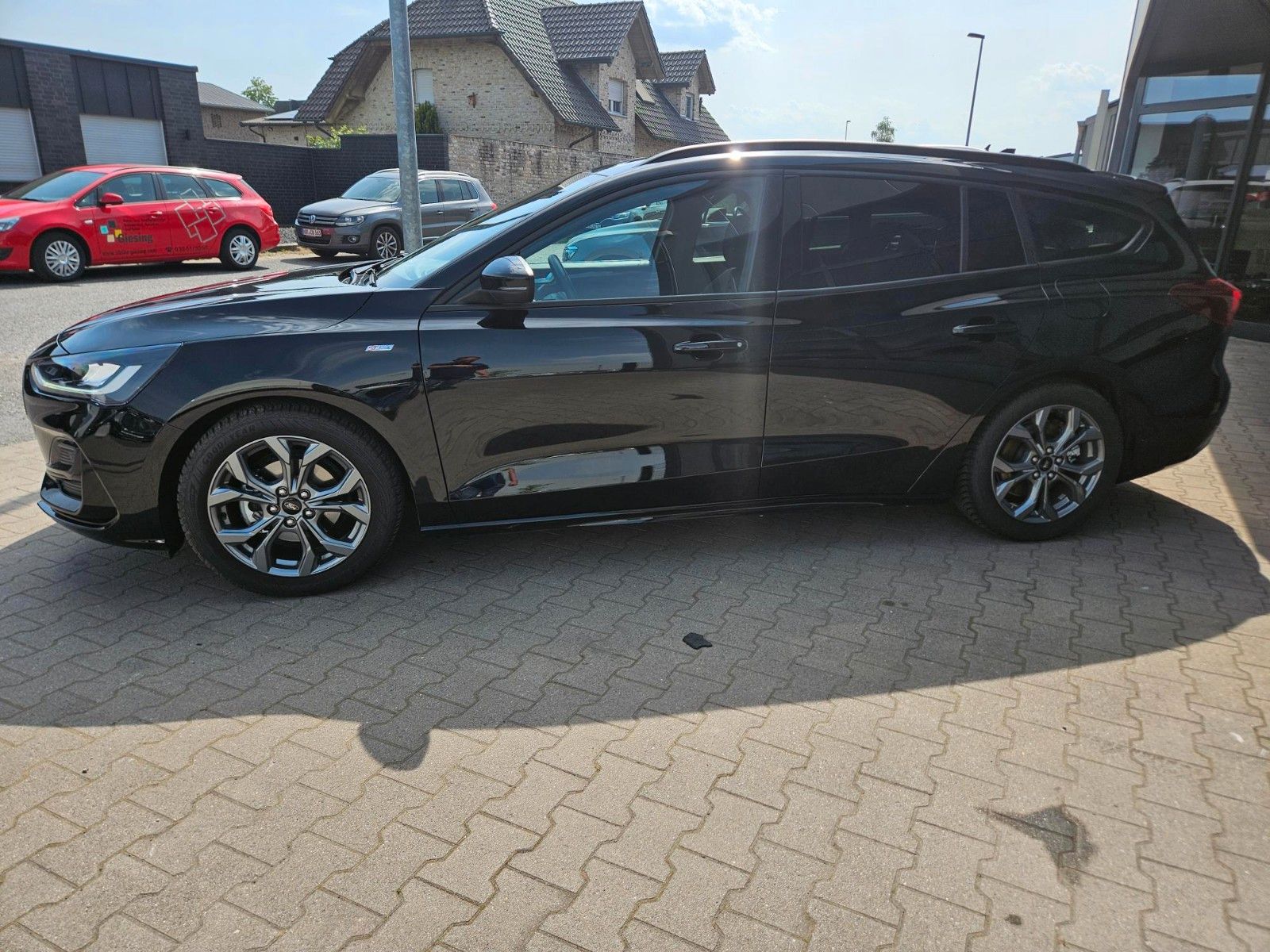 Ford Focus Turnier ST-Line ACC LED NAVI Kamera