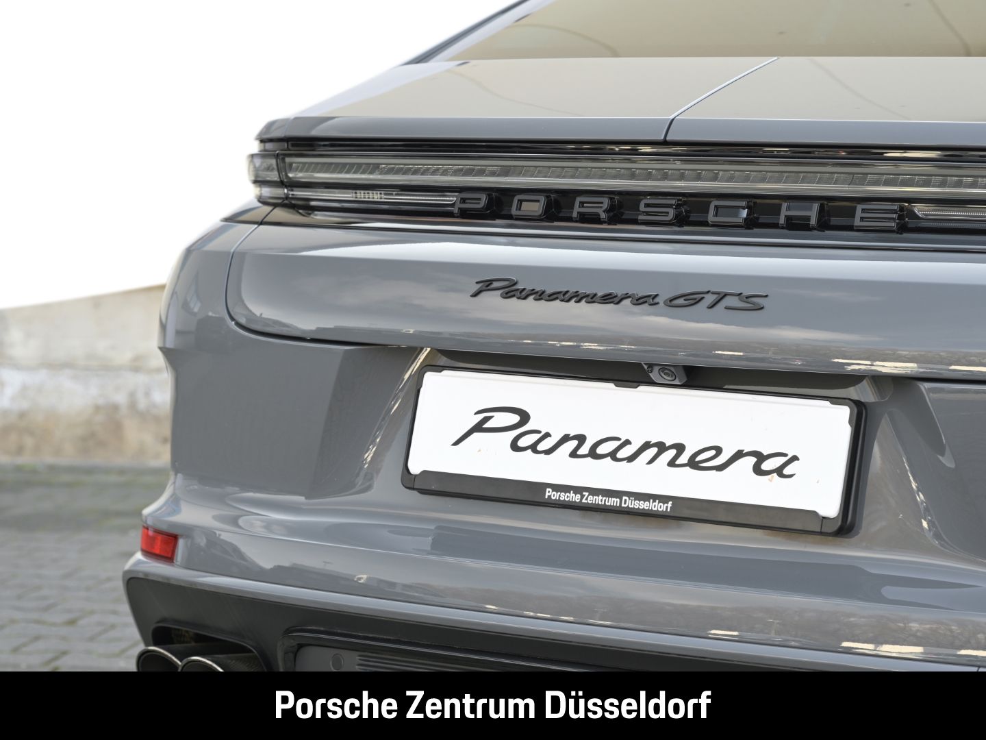 Porsche Panamera GTS Surround-View Head-Up Sportabgas