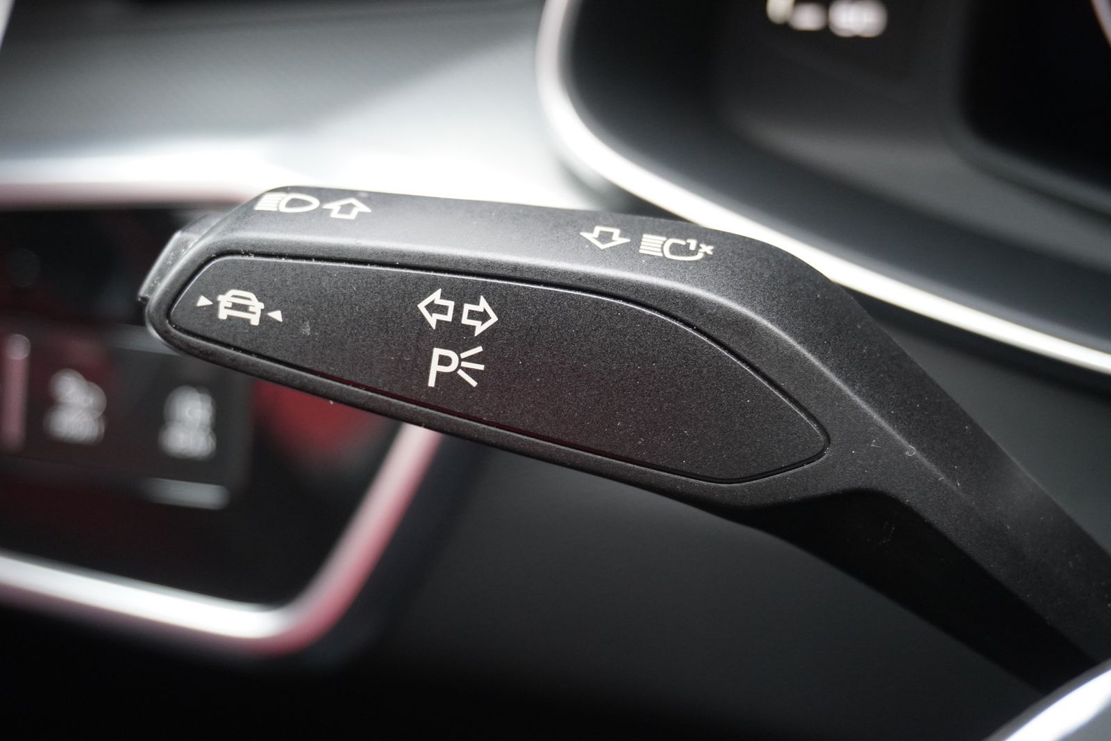 Audi A6 Avant 40 2.0 TDI quattro sport S-Tronic - Samsaru's Car Outlet