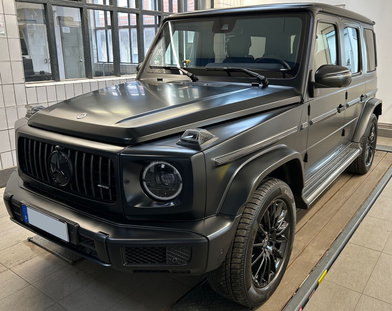 Mercedes-Benz G 400 AMG-Line - Samsaru's Car Outlet